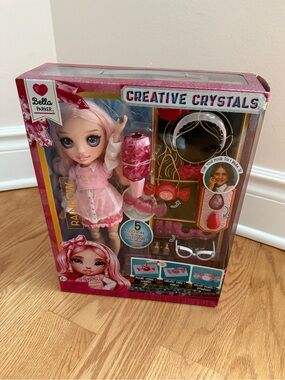 Nwt Rainbow High Creative Crystals BELLA Fashion Doll & Accessory Crystals Kit